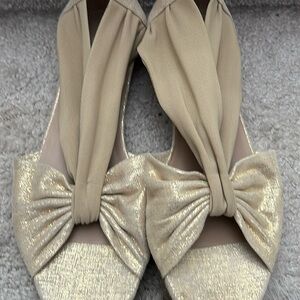 Donald J. Pliner Nuri Gold Sandal - Size 7 1/2 NWOT